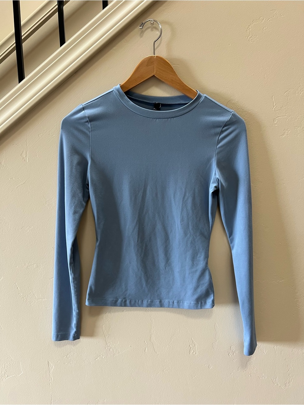 Long-Sleeve Crewneck Top - Sky Blue